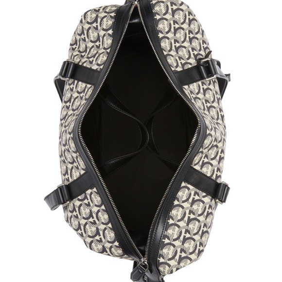 Salvatore Ferragamo Gancini quilted duffle carry on large bag shoulder bag - Picture 8 of 14